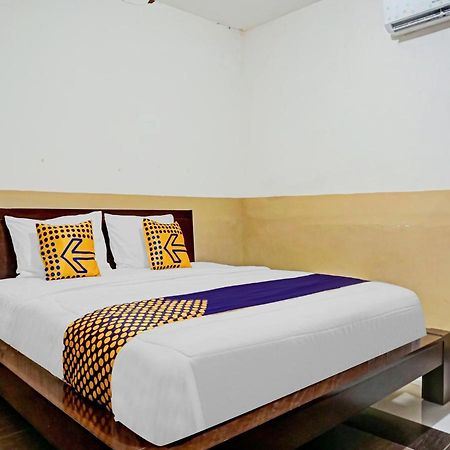 Spot On 90295 Simprug Residence Jakarta Exterior photo